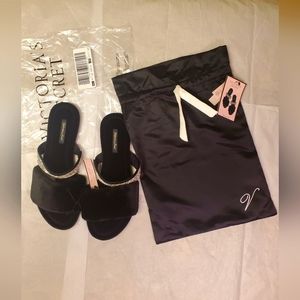 Victoria's Secret NWT Shine Slippers Size 7/8 Medium with Travel Bag